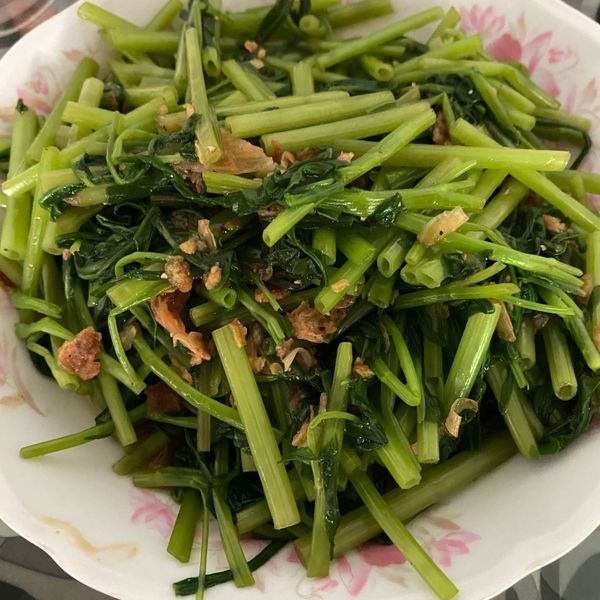 燙青菜(空心菜)：小婷 一起做