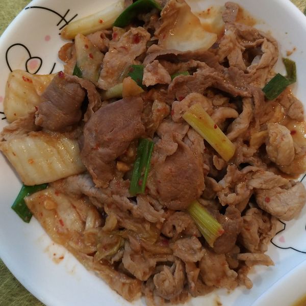 泡菜炒豬肉_10分鐘零廚藝【穀盛壽喜燒】：Verna Chen 一起做