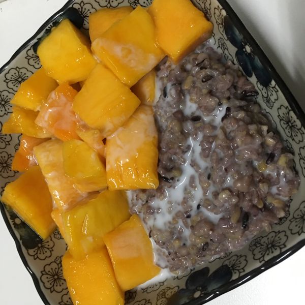 椰香芒果糯米飯：陳宜倫 一起做