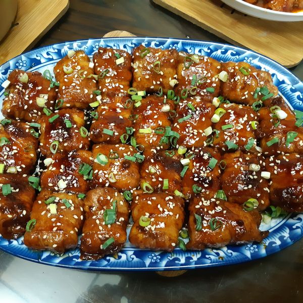 蜂蜜蔥燒豬肉豆腐捲~蜂蜜入菜鹹甜好滋味 : 姐姐的廚房一起做