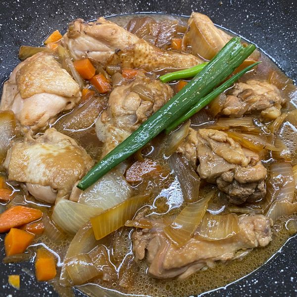 洋蔥燒雞肉：Eunice Wang 一起做