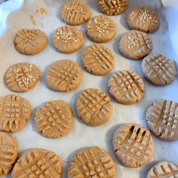 2種材料，簡單好吃花生醬餅乾 : Linlin Tsai一起做