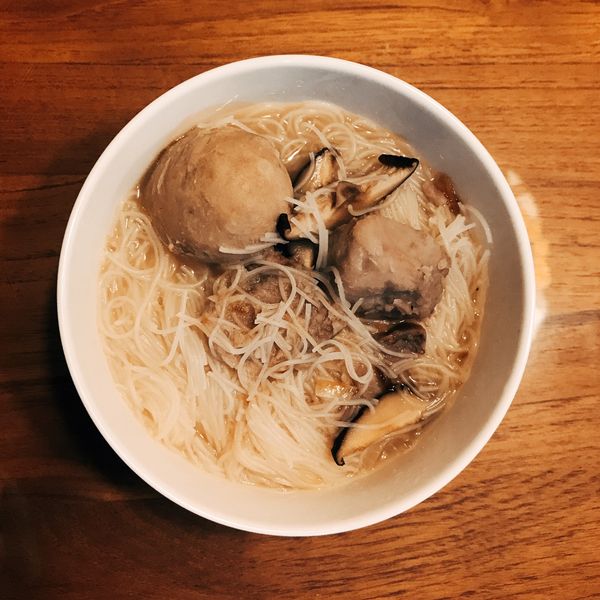 芋頭米粉湯🍜 : 雙寶媽的烹飪日記一起做