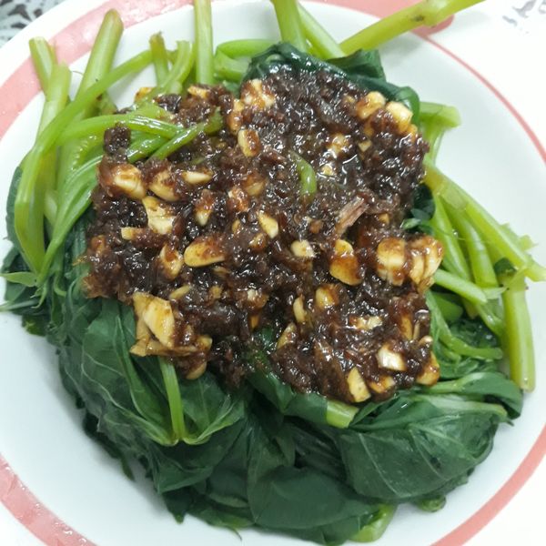 紅蔥肉燥拌地瓜葉『牛頭牌端午好香拌』 : 吳美嫻一起做