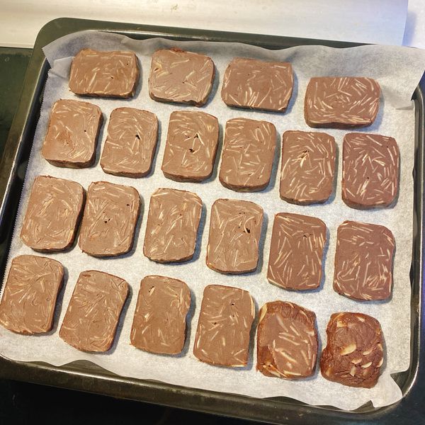 巧克力杏仁餅乾：Kara Peng❤️碰 一起做