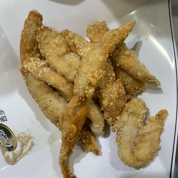 。鹹酥虱目魚柳。：Kang Kang 一起做