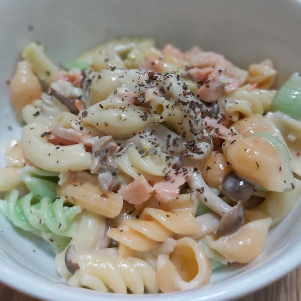 香濃起司鮭魚通心麵：吳姁真 一起做