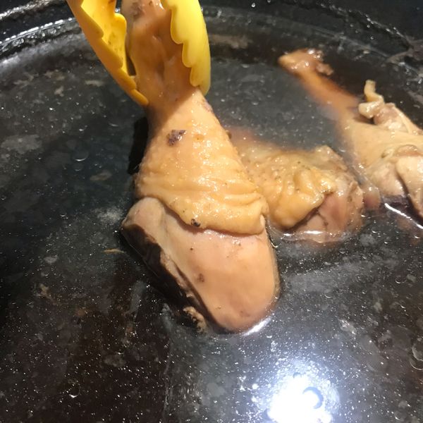 香嫩滷雞腿:貓兒 一起做