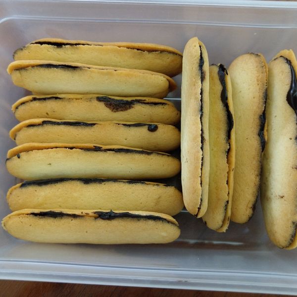 自製米蘭諾夾心餅乾（檸檬巧克力餡） : 葉雛菊一起做