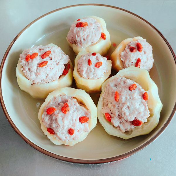 絲瓜蝦仁鑲肉：Wendy  一起做