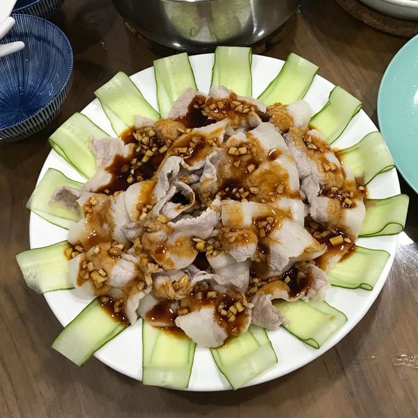 蒜泥白肉（梅花豬版） : Vicky Yang一起做