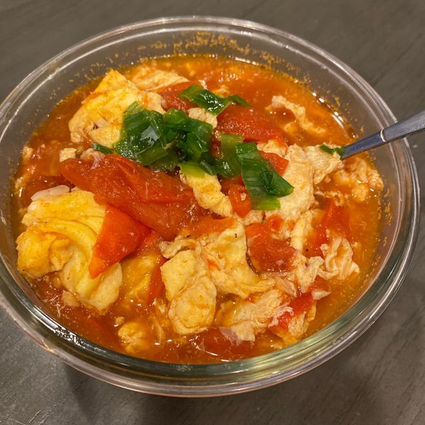 蕃茄雞蛋麵：小慈 一起做