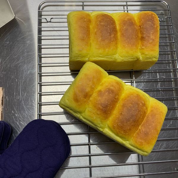 手揉南瓜拔絲吐司 : Rika Chang一起做