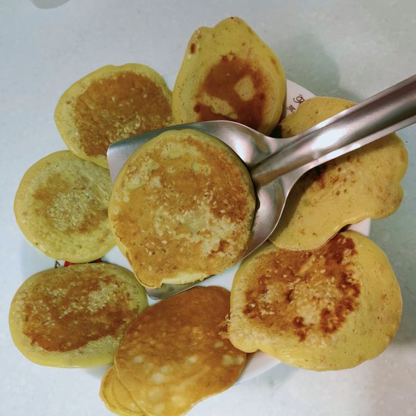 寶寶食譜-雞蛋芝麻餅 : 李怡姿一起做