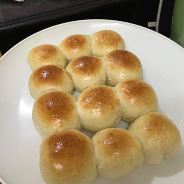 鬆軟香濃奶油小餐包 【手搓麵糰 直接法】：Ya Ju Yang 一起做