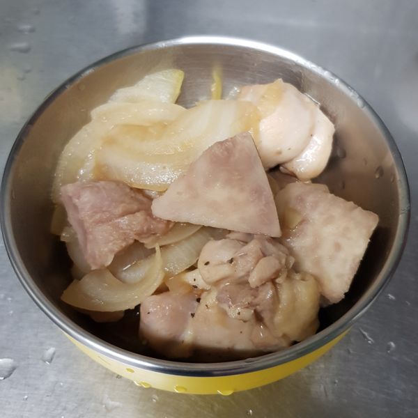 《芋頭蔥燒雞腿》 : Shelly Lai一起做