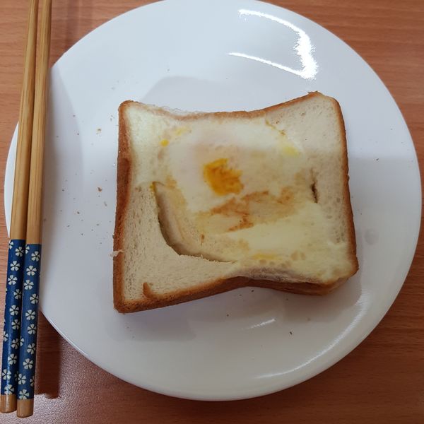 美味早餐—吐司洞起司蛋 : Shelly Lai一起做