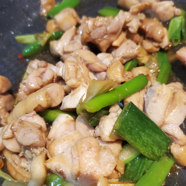 蔥爆雞柳：HuiYin Shih 一起做