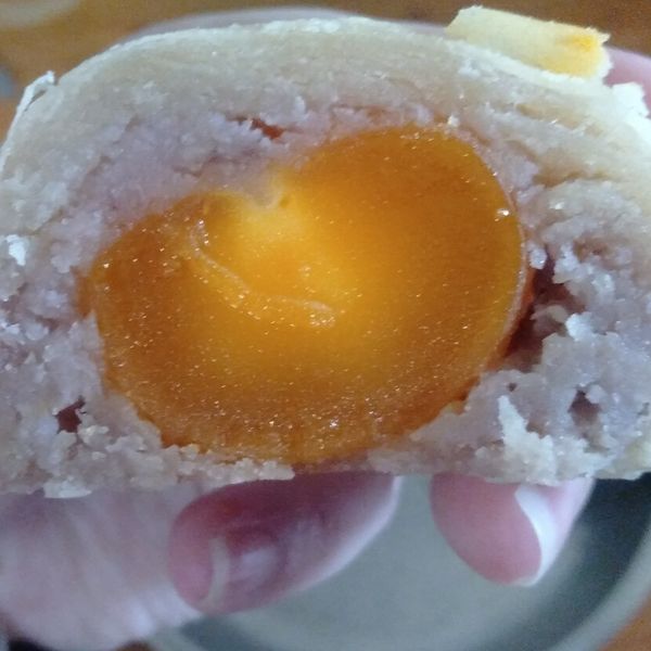 ♥我的手作料理♥ 芋泥蛋黃酥 : 林宥潔一起做