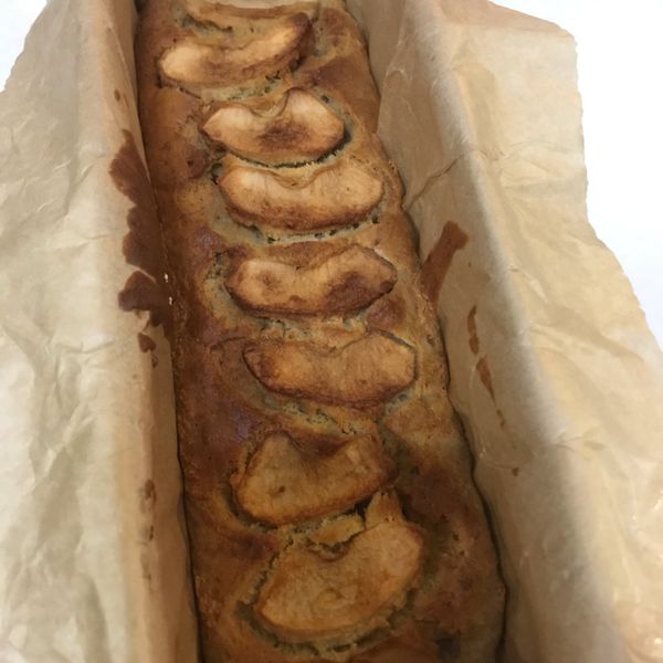 無添加泡打粉的~焦糖蘋果香蕉蛋糕~ : Emily Tong一起做