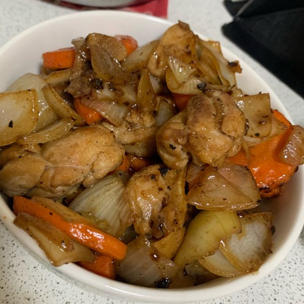 洋蔥燒雞肉：Shelly Wang 一起做