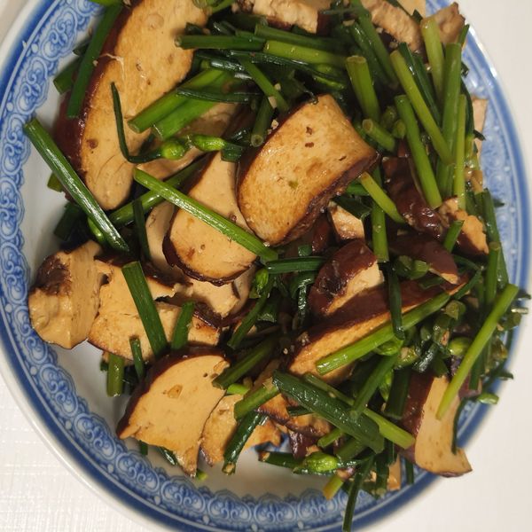 豆干炒韭菜花 : 王王一起做