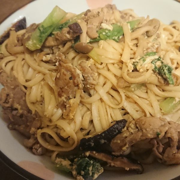 肉片菇菇炒麵 : Akira Chou一起做