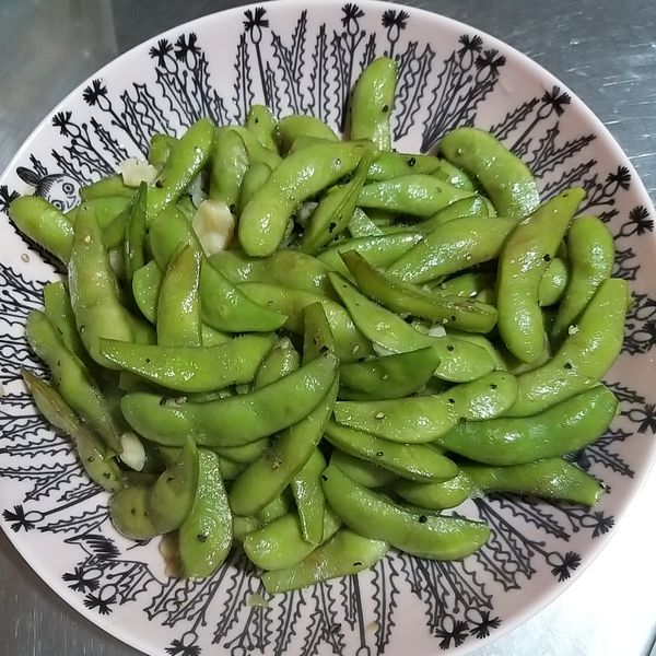 蒜香黑胡椒毛豆 : nina一起做