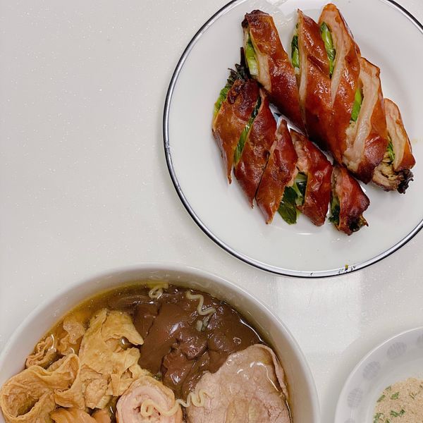 滷大腸和油炸肥腸：VVC 一起做