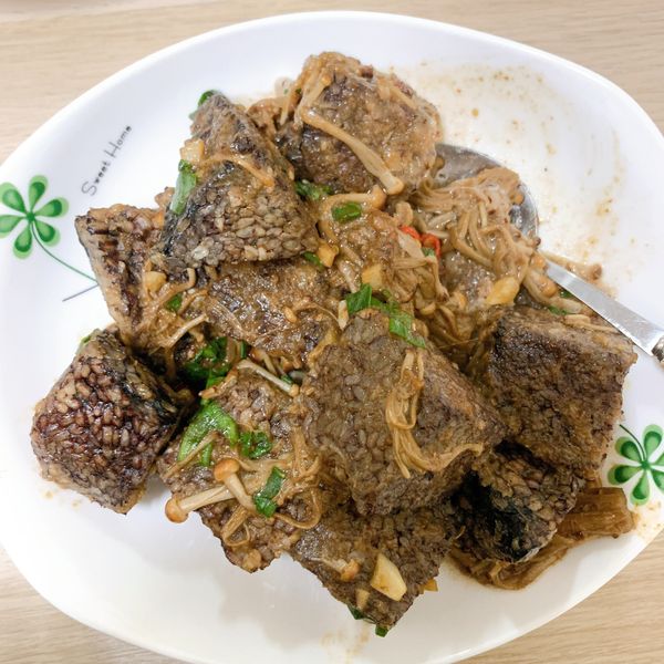 沙茶米血糕 : JiaJia一起做