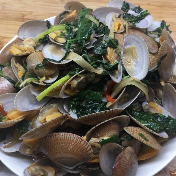 九層塔炒海瓜子：Vicky Peng 一起做