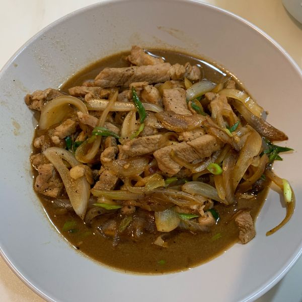 香辣開胃快炒菜~黑胡椒豬柳(影片食譜) : 許大帥一起做