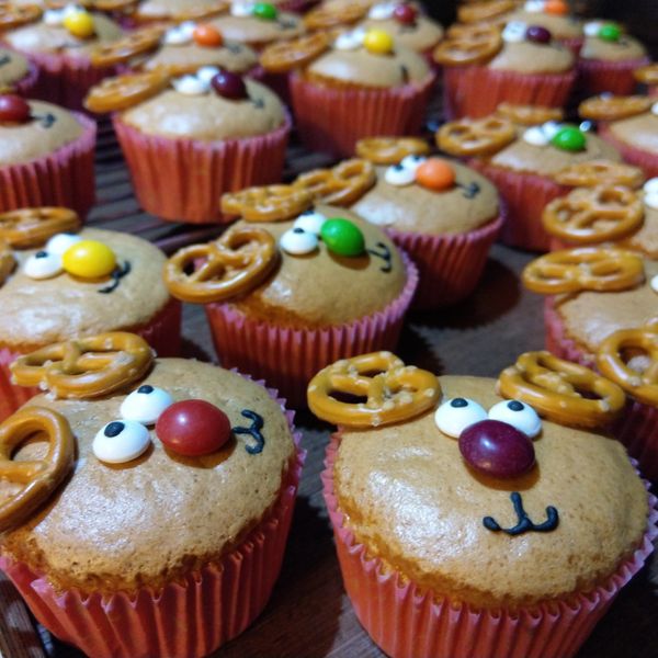 古早味杯子蛋糕 (蜂蜜煉乳) : 三寶媽の阮叨灶咖一起做