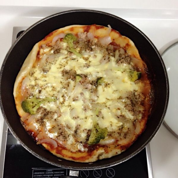 不用烤箱的 PIZZA : 湘婷一起做