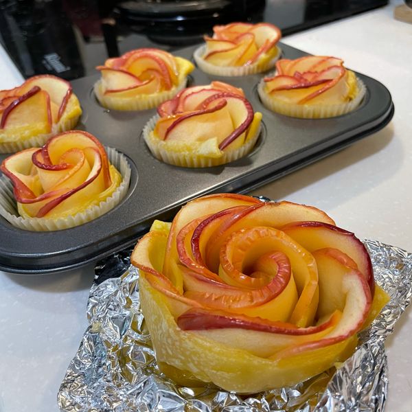 蘋果起酥玫瑰花【家樂福廚神大賽2015】：Chelsea Huang 一起做