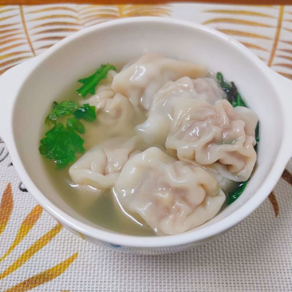 鮮肉餛飩湯 : 新手美味人妻一起做