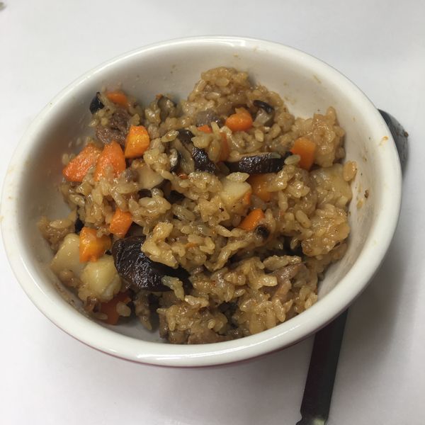 香菇雞肉炊飯(一支鍋子就搞定):Vicky Peng 一起做