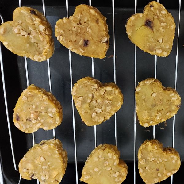 地瓜燕麥餅乾 : 小梨一起做