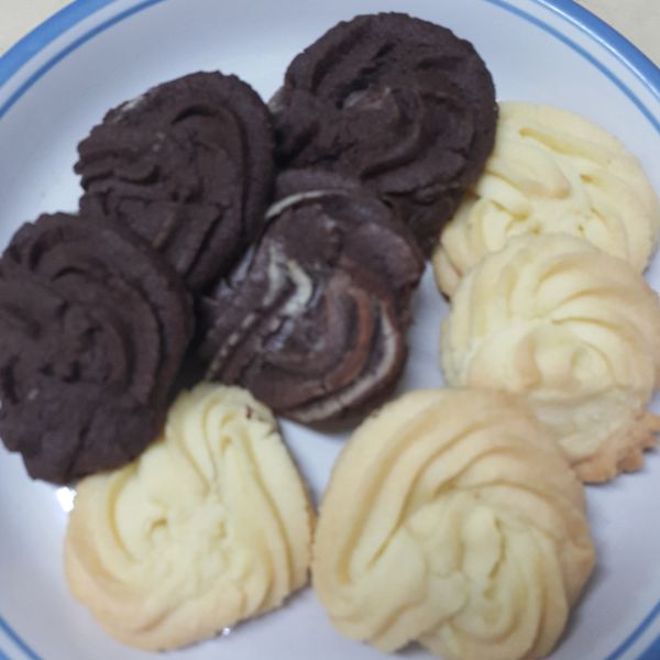 偽香港小熊餅乾(Jenny珍妮曲奇) : 馨紘媽一起做