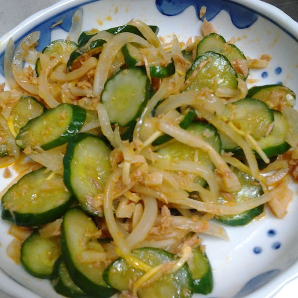 香筍鮪魚拌小黃瓜片 : 黃秀娟一起做