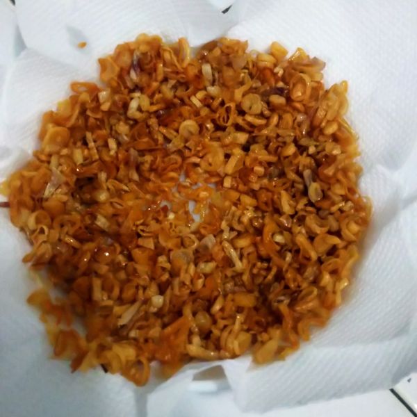 家常油蔥酥 : 何 謙々一起做