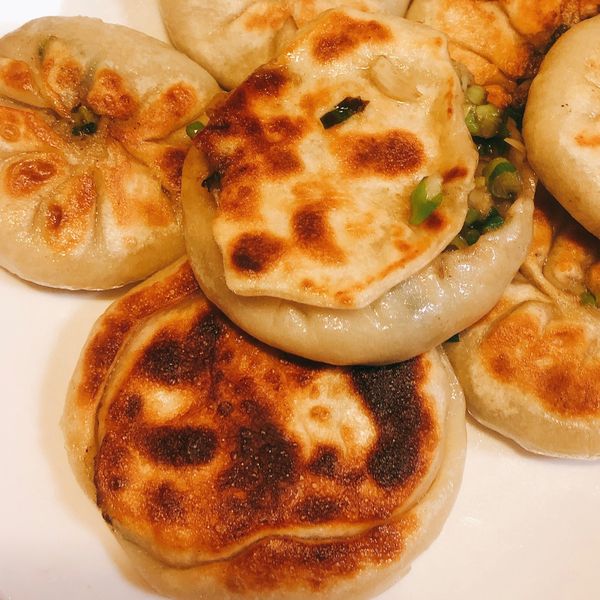 愛烹飪。餃子皮變身3蔥花盒子 : Roy Liao一起做