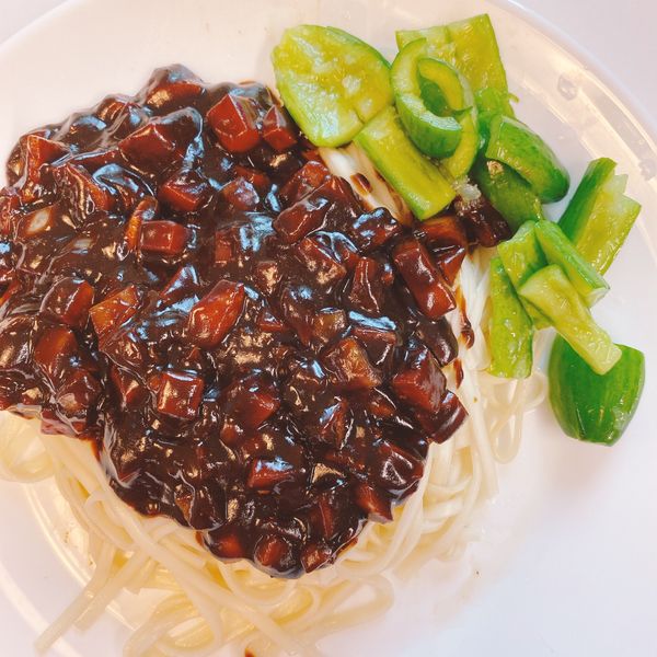 超簡易 韓式甜甜炸醬麵：Merolline 一起做