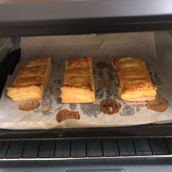 蘋果派（簡易/冷凍派皮） : 貓咪吃魚乾一起做