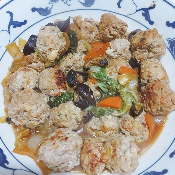 紅燒獅子頭【新手不敗年菜】 : 張曦文一起做