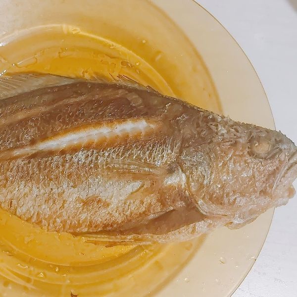 香煎黃魚 : 雅美一起做