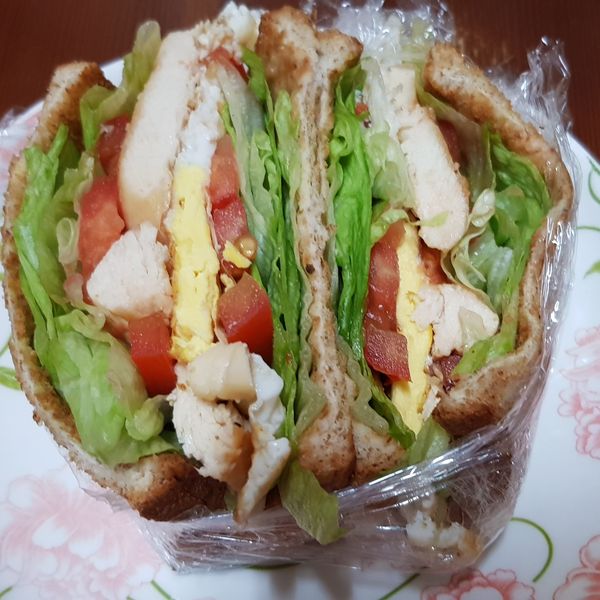 嫩雞厚蛋三明治 : Joan yu一起做