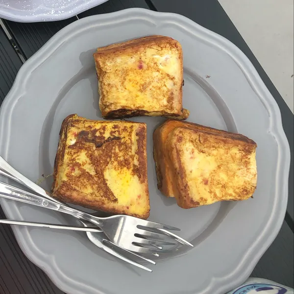 台式法國吐司-肉鬆版( 影片 )：Grace Pan 一起做