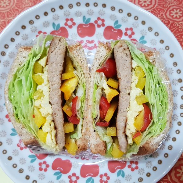 嫩雞厚蛋三明治 : Joan yu一起做