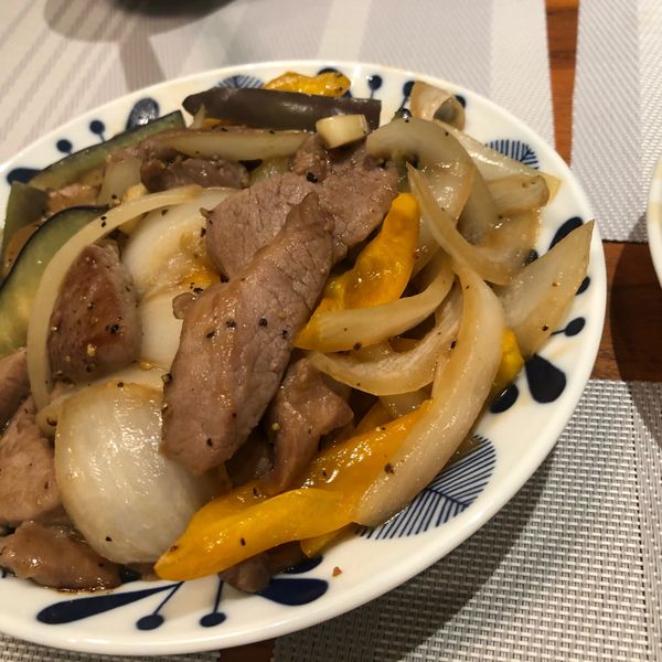 黑胡椒豬柳：陳映帆 一起做